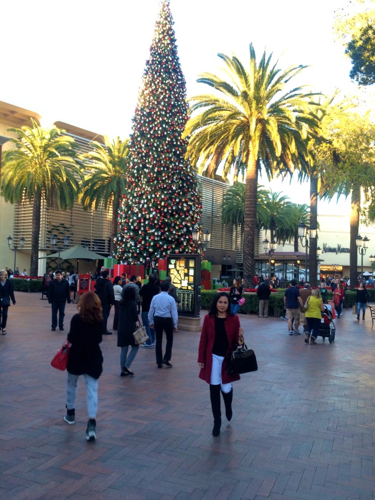 Fashion Island Christmas Tree