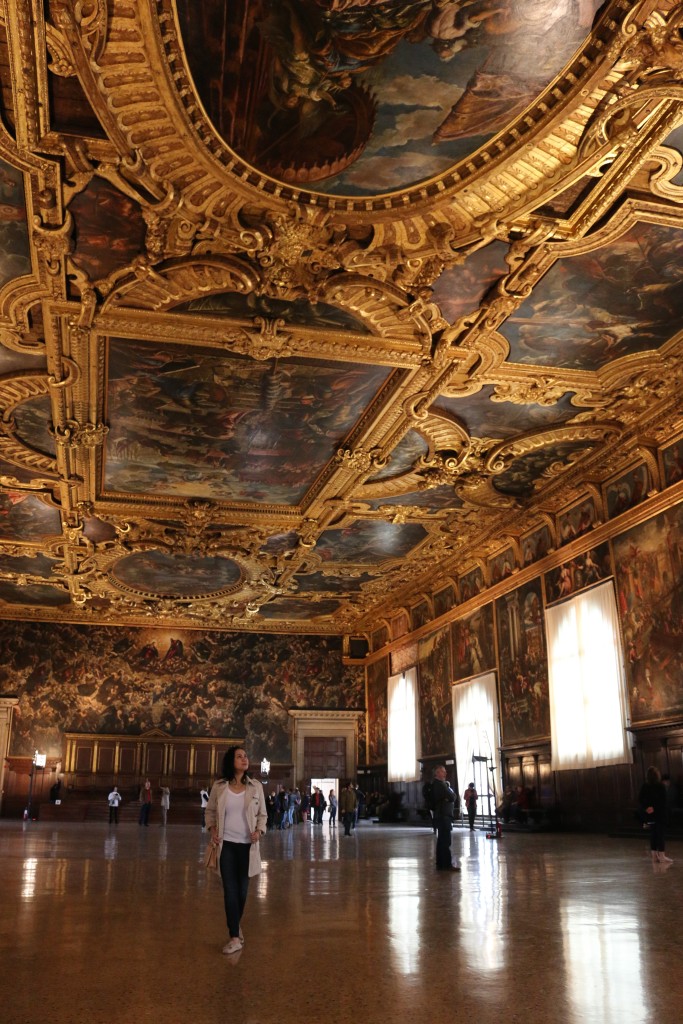 Awesome ceiling frescos
