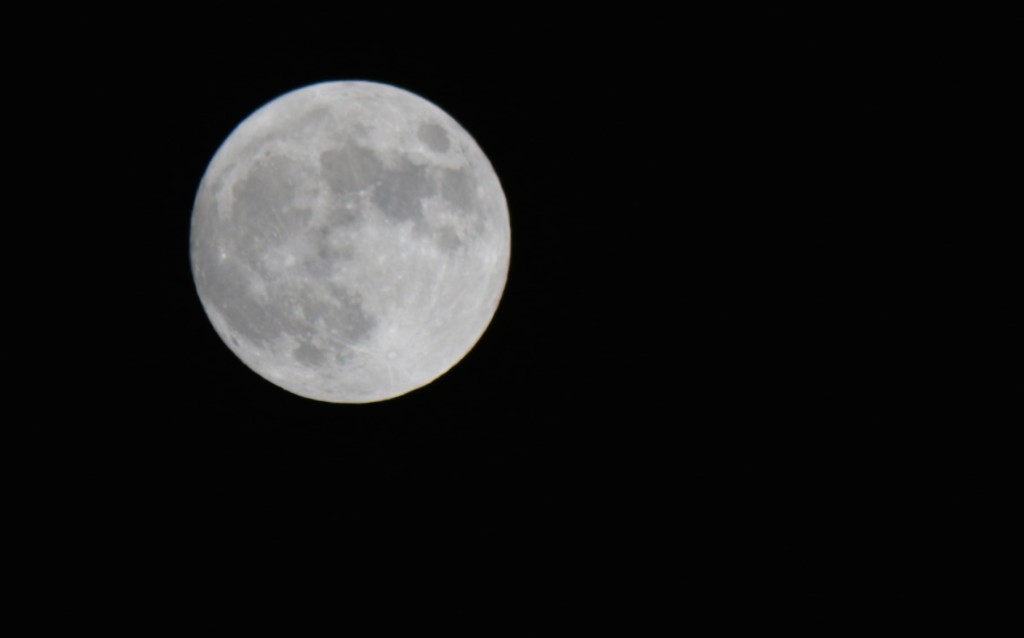 Full moon in Kings Canyon