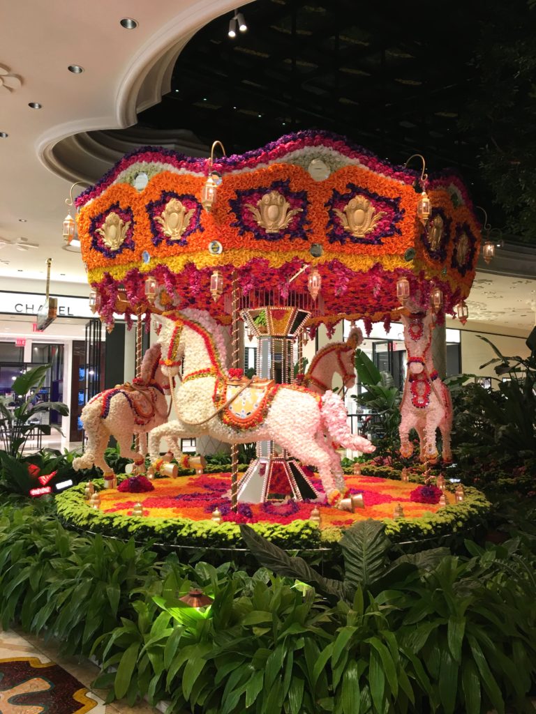 WYNN Flower Carousel 